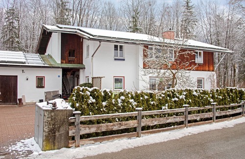 Bischofswiesen Apartment | Holiday Apartment "Haus Marianne 2" with Mountain View