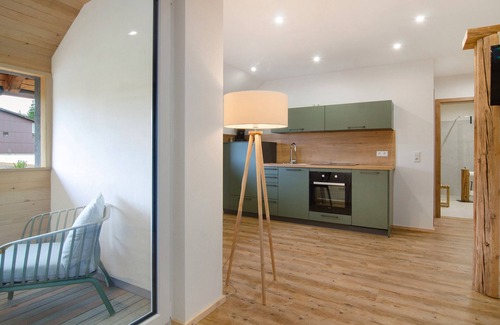 Donaueschingen Apartment | Holiday Apartment 'Sternenhimmel' with Shared Garden, Balcony and Wi-Fi