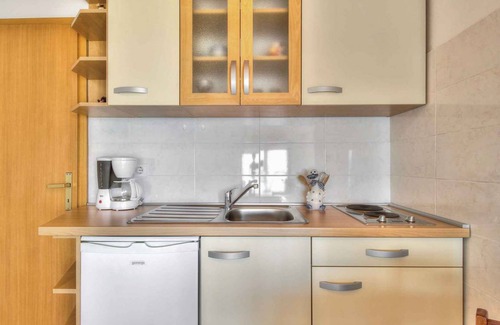 Zambratija Apartment | Holiday apartment with air conditioning and wi-fi