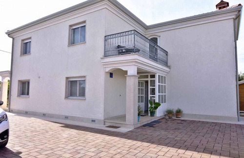 Zambratija Apartment | Holiday apartment with air conditioning and terrace