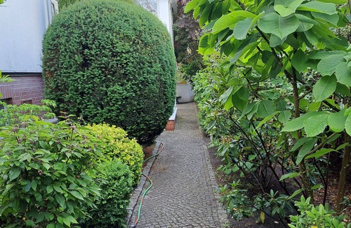 Rosenthal Apartment | Holiday Apartment 'Apartment Kastanienallee' with Shared Pool, Sauna & Wi-Fi