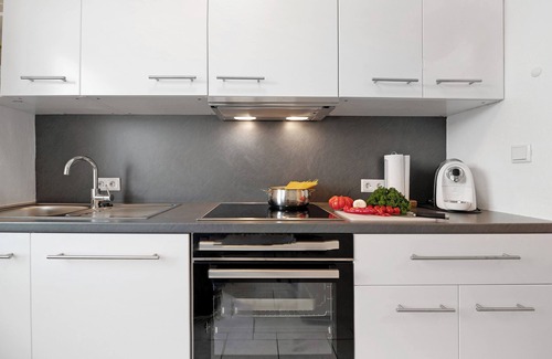 Johannisberg Apartment | Holiday Apartment 'Auszeit Am Schloss' with Shared Garden and Wi-Fi