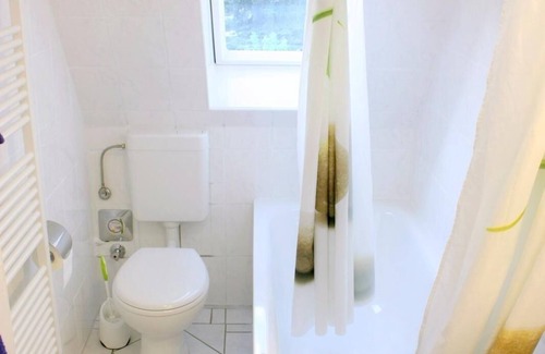 Lichtenrade Apartment | Holiday apartment Berlin for 1 - 4 persons with 2 bedrooms - Holiday apartment in one or multi-famil