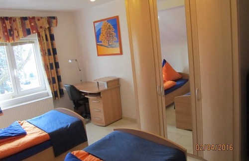 Lichtenrade Apartment | Holiday apartment Berlin for 1 - 4 persons with 2 bedrooms - Holiday apartment in one or multi-famil
