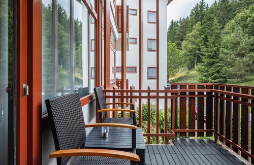 Schluchsee Apartment | Holiday Apartment 'Black Forest Style' with Balcony and Wi-Fi