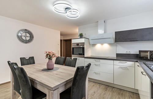 Ringsheim Apartment | Holiday Apartment "Casa Di Michelle" with Private Terrace & Wi-Fi