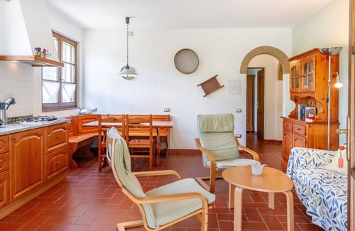Gavorrano Apartment | Holiday Apartment "Casa Le Basse - Vetulonia" with Private Terrace, Shared Garden & Wi-Fi