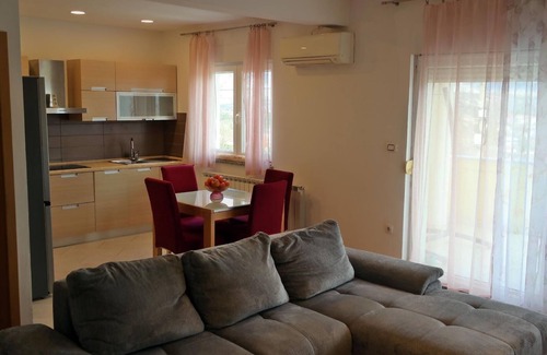 Buzdohanj House | Holiday apartment Cavle for 1 - 4 persons with 3 bedrooms - Holiday house