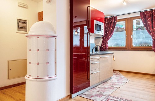 Canazei Apartment | Holiday Apartment "Cesa San Florian Apartment 2" with Mountain View & Wi-Fi