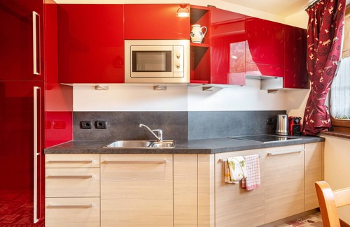Canazei Apartment | Holiday Apartment "Cesa San Florian Apartment 2" with Mountain View & Wi-Fi