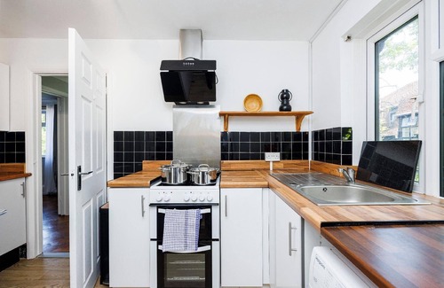 Addiscombe Apartment | Holiday apartment Croydon for 1 - 4 persons with 2 bedrooms - Holiday apartment in one or multi-fami