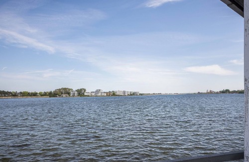 Heiligenhafen Apartment | Holiday Apartment "Ferienpark N3 - 3" with Balcony and Wi-Fi