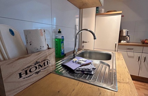 Gellinghausen Apartment | Holiday Apartment '1, 70sqm' with Shared Terrace, Shared Garden and Wi-Fi