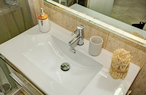 La Garita Apartment | Holiday Apartment Disfruta mi casa del mar by Beach with Shared Pool & Wi-Fi
