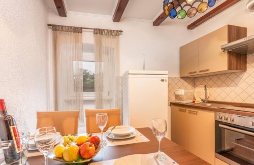 Soline House | Holiday apartment Dobrinj for 2 - 5 persons with 2 bedrooms - Holiday house