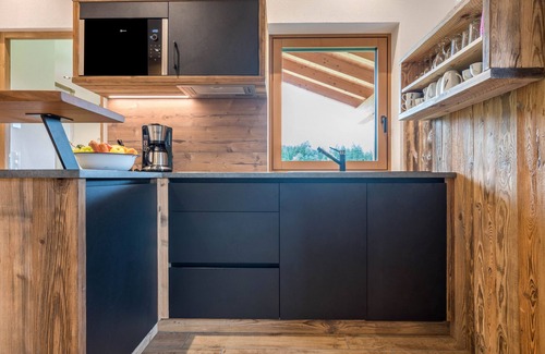 Terento Apartment | Holiday Apartment "Forchnerhof 4" with Mountain View, 2 Private Terraces & Wi-Fi