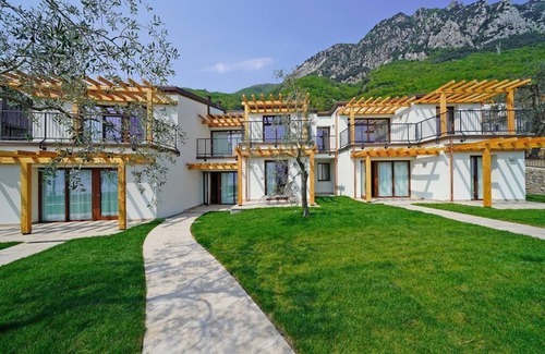 Gargnano Apartment | Holiday apartment Gargnano for 4 persons with 2 bedrooms - Row house