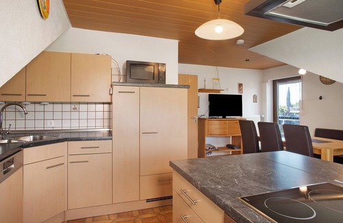 Langenargen Apartment | Holiday Apartment "Haus Blütenmeer"