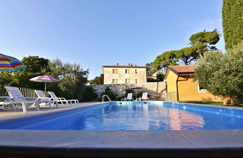 Savudrija Apartment | Holiday apartment with pool use in a quiet location
