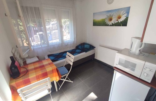 Balatonalmadi Apartment | Holiday apartment with large terrace