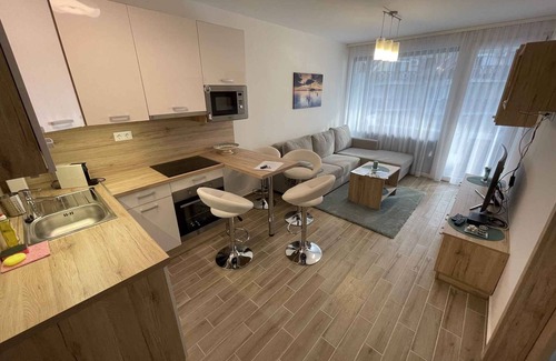 Balatonlelle Apartment | Holiday apartment with private beach, WiFi and air conditioning
