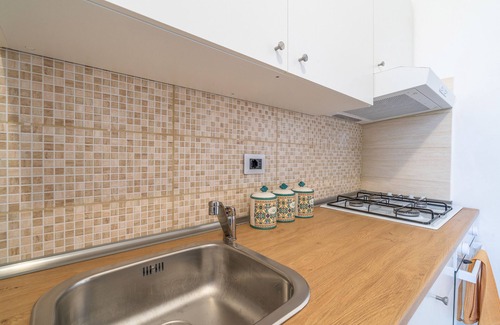 Granelli Apartment | Holiday Apartment "Il Pescatore" with Sea View, Shared Terrace & A/C