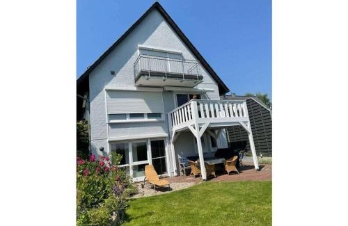 Ploen House | Holiday apartment in Plön with swimming pool