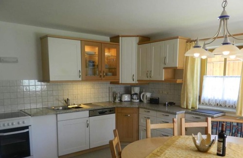 Russbach am Pass Gschuett House | Holiday apartment in Reiters-Ferienhaus
