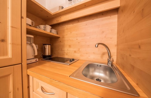 San Leonardo in Passiria Apartment | Holiday apartment "Innerwalten 100" with Wi-Fi, mountain view