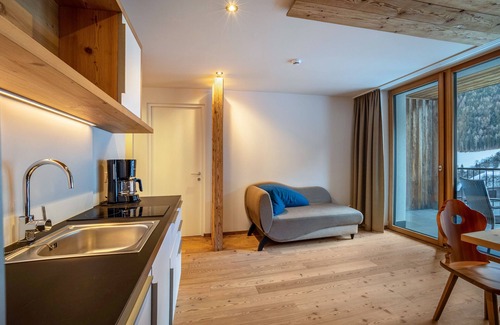 San Giacomo Apartment | Holiday Apartment "Stoana Apt 3-1" with Relaxing Wellness Area