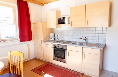 Goldegg Apartment | Holiday Apartment "Knollgut Buchberg" with Mountain View, Shared Terrace & Wi-Fi