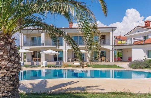 Lovrecica Apartment | Holiday apartment Lovrecica for 4 persons with 2 bedrooms - Holiday apartment
