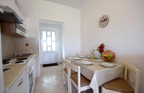 Sveti Anton Apartment | Holiday apartment Malinska for 1 - 4 persons with 2 bedrooms - Holiday apartment