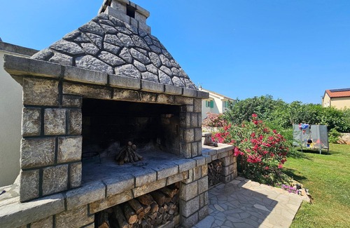 Barusici Apartment | Holiday apartment Malinska for 1 - 4 persons with 2 bedrooms - Holiday apartment
