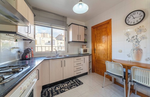 Macael Apartment | Holiday Apartment "Mccoy Avenida 3" with 2 Balconies and Shared Terrace