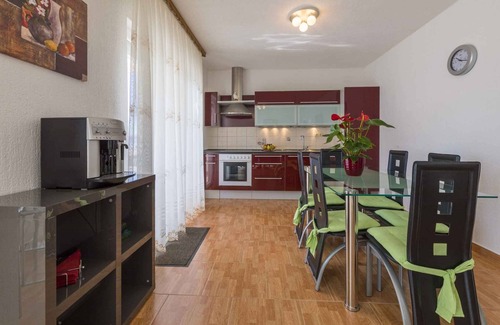 Povile Apartment | Holiday apartment mit Klimaanlage und Meerblick