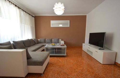 Municipality of Omisalj Apartment | Holiday apartment Omisalj for 1 - 8 persons with 3 bedrooms - Holiday apartment