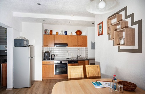 Fuessen Apartment | Holiday Apartment "Paulas Koenigscard" with Mountain View, Balcony and Wi-Fi