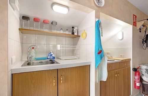 Tejina Apartment | Holiday Apartment "Petite Paradise" with Terrace & Wi-Fi
