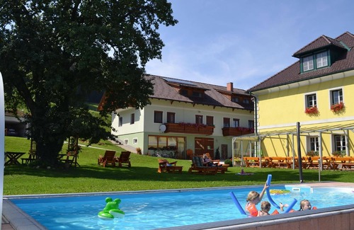 Liebenfels Apartment | Holiday apartment Pflausach for 1 - 8 persons with 2 bedrooms - Holiday apartment in one or multi-fa