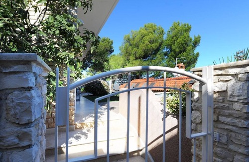 Crveni Vrh Apartment | Holiday apartment Savudrija for 1 - 6 persons with 2 bedrooms - Row house