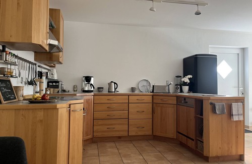 Wenden Apartment | Holiday Apartment 'SCHEPPEs AUSZEIT' with Private Terrace, Garden View and Wi-Fi