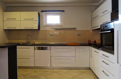 Srinjine Apartment | Holiday apartment Srinjine for 1 - 8 persons with 3 bedrooms - Row house