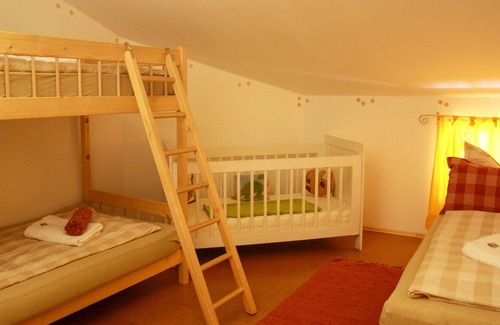 Schleching Apartment | Holiday apartment Tiroler Achen 80 square meters for up to 5 people
