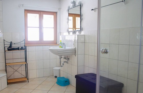 Schleching Apartment | Holiday apartment Tiroler Achen 80 square meters for up to 5 people