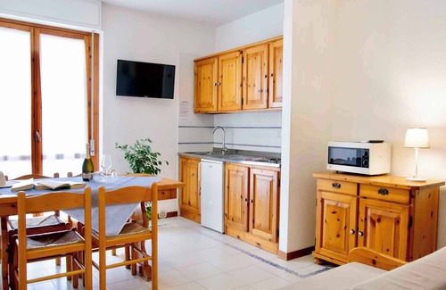 La Pietraia Apartment | Holiday apartment Two-room apartment with Wi-Fi and air conditioning