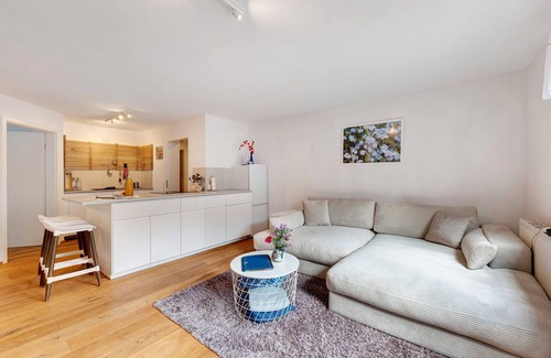 Kirchzarten Apartment | Holiday Apartment 'Vergissmeinnicht' with Mountain View, Shared Garden and Wi-Fi