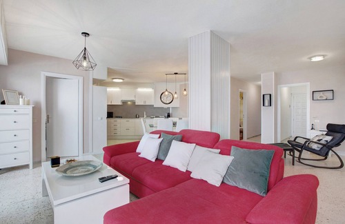 Tacoronte Apartment | Holiday Apartment 'Vv Tamara Sunset Suite' with Sea Views, Private Terrace and Wi-Fi