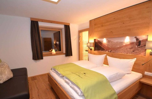 Emberg House | Holiday apartment with outdoor hot tub directly on the slopes