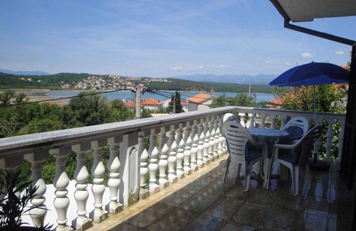 Soline Apartment | Holiday apartment with air conditioning and terrace with sea view